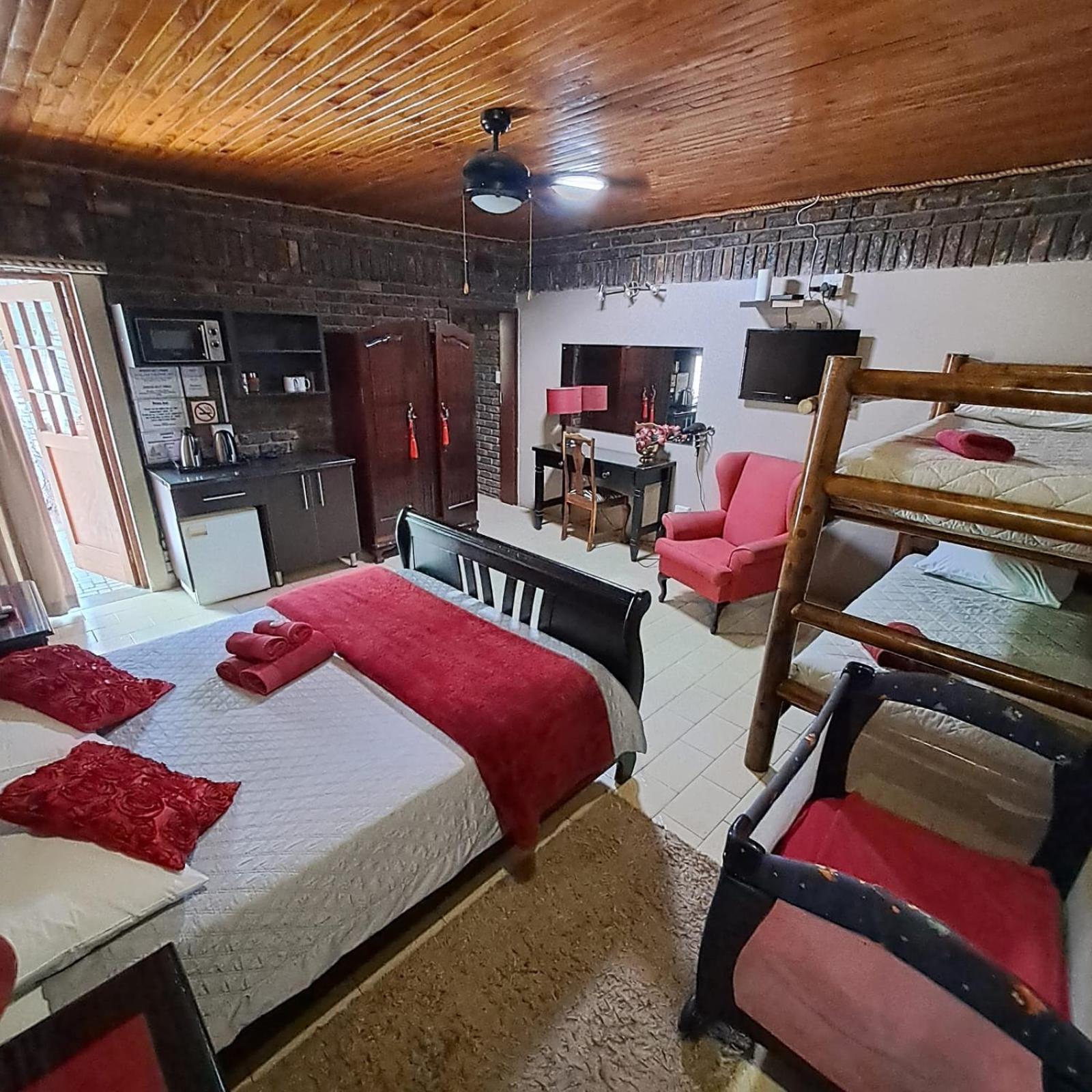 Royal Game Guest House Phalaborwa Ngoại thất bức ảnh