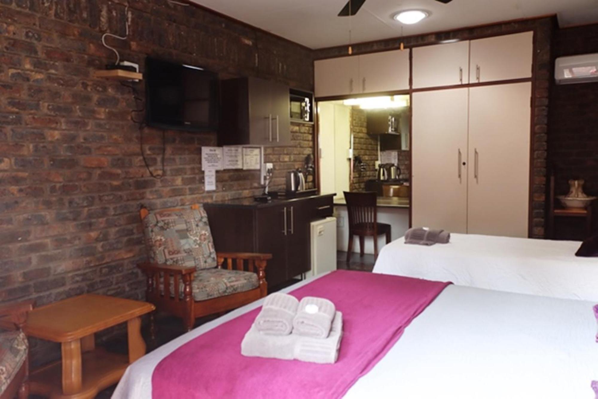 Royal Game Guest House Phalaborwa Ngoại thất bức ảnh