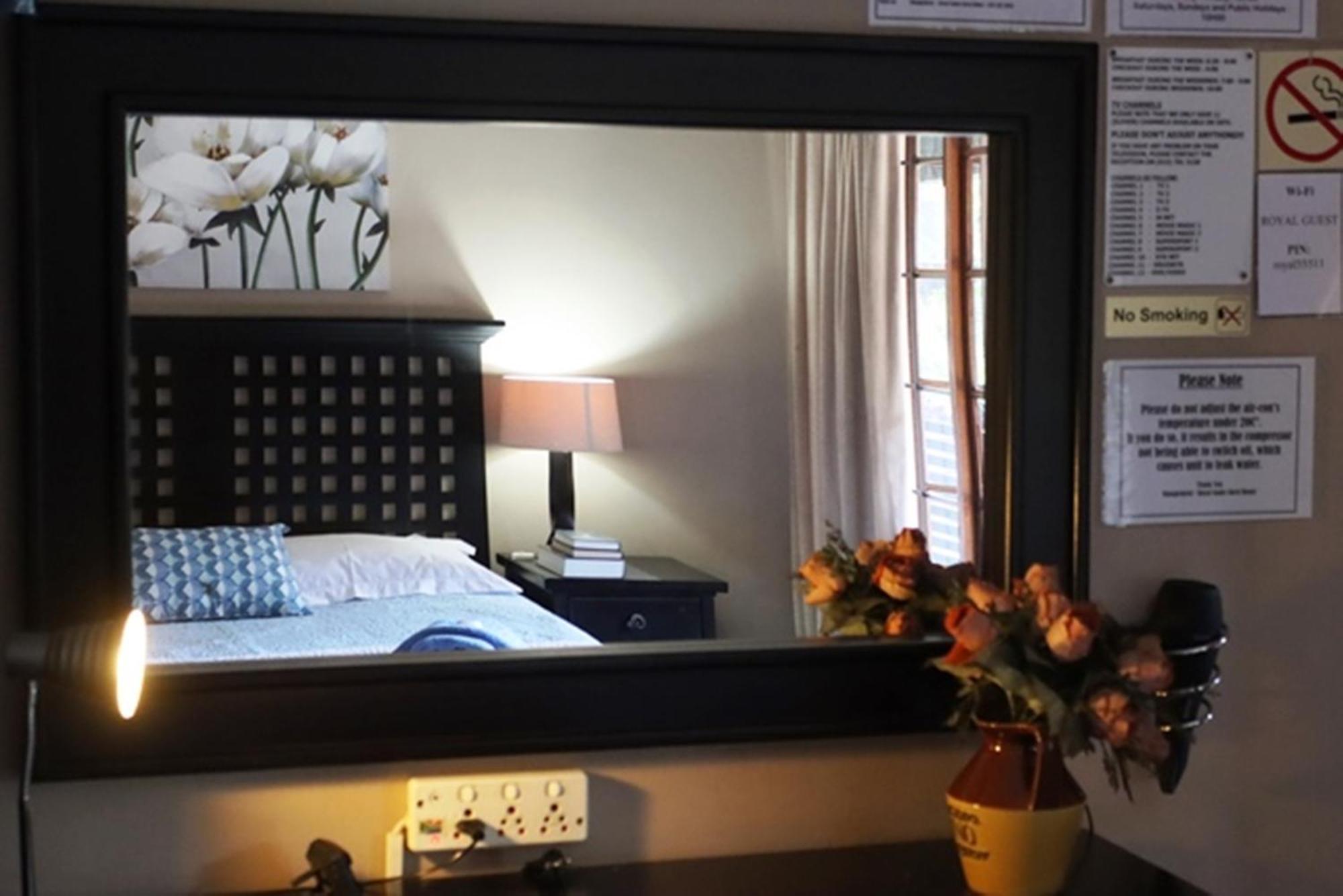 Royal Game Guest House Phalaborwa Ngoại thất bức ảnh